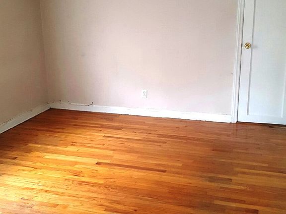 3rd image of 15 Alice Ct