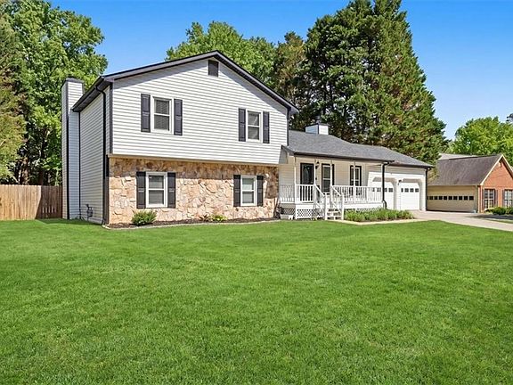 2nd image of 4805 Brandon Acres Ln