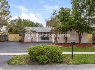 1000 NW 93rd Ter, Hollywood, FL 33024