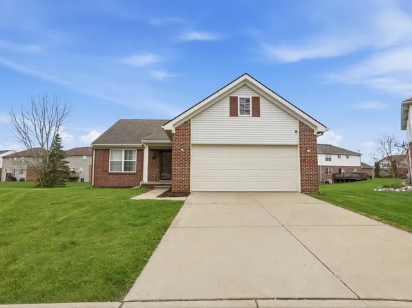 42122 Richmond Dr, Belleville, MI 48111