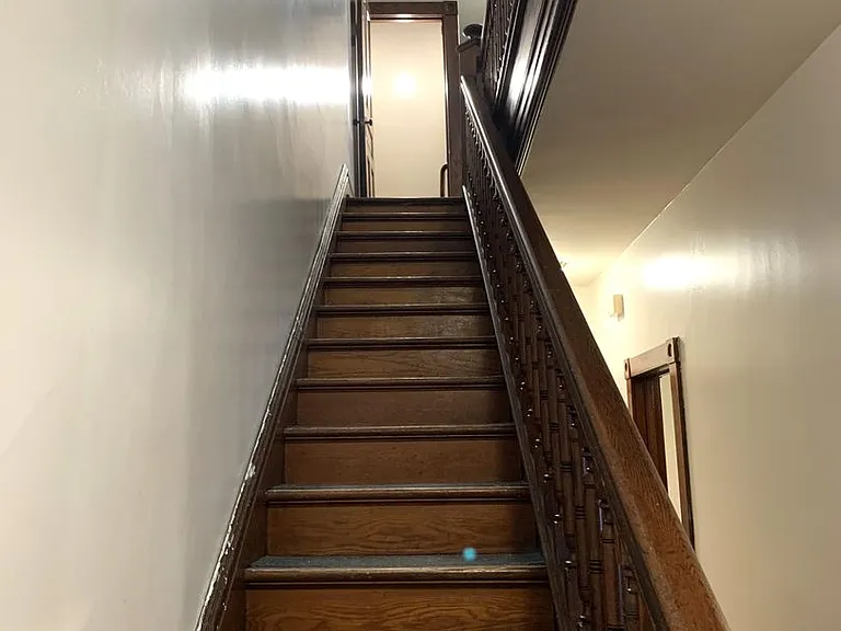 577 Lincoln Way E — Photo 21