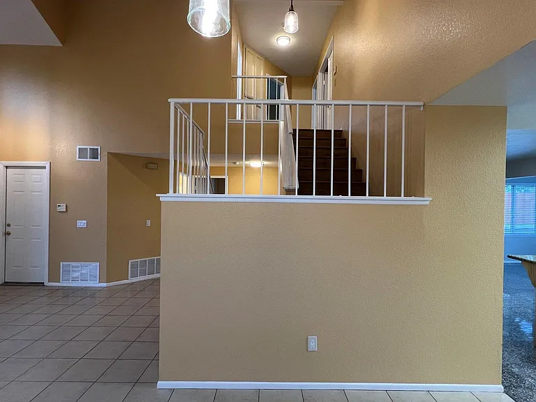 8558 Sandhill Dr — Photo 5