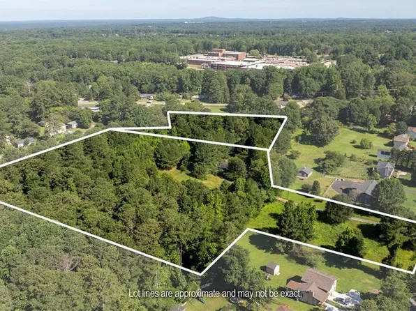 6266 Britt Rd SW, Mableton, GA 30126