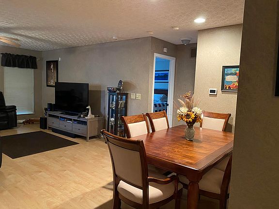 5th image of 2124 Winding Hollow Dr