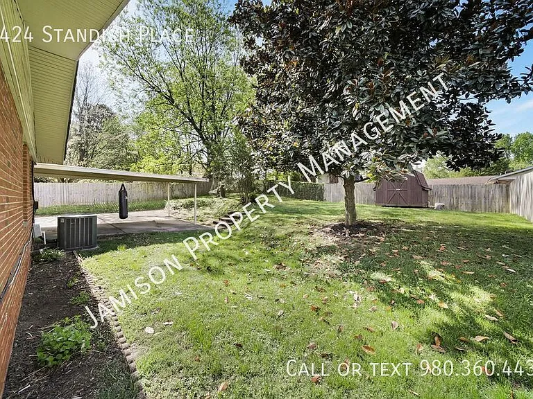 1424 Standish Pl — Photo 29