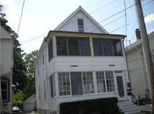 30 Crescent Pl, Middletown, NY 10940