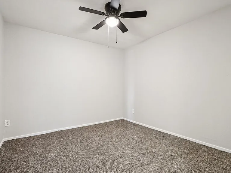 407 N Williams — Photo 28