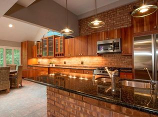 N2363 Chapin Rd, Lake Geneva, WI 53147