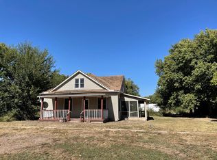 1208 O St, Beaver City, NE 68926
