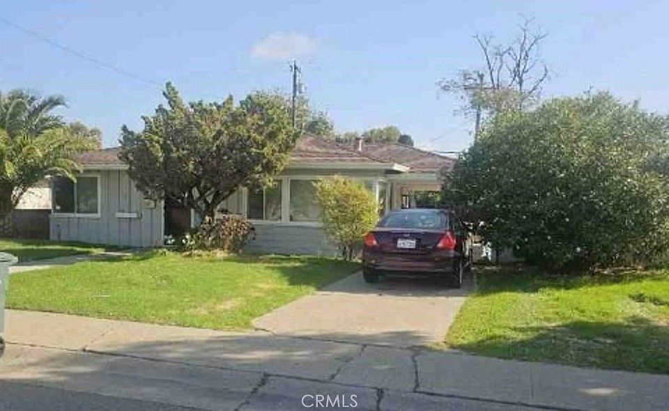 2nd image of 45 Gardiner Way