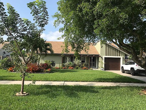 2nd image of 1364 Fulmar Dr