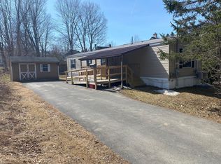 5 Beech St, Dexter, ME 04930