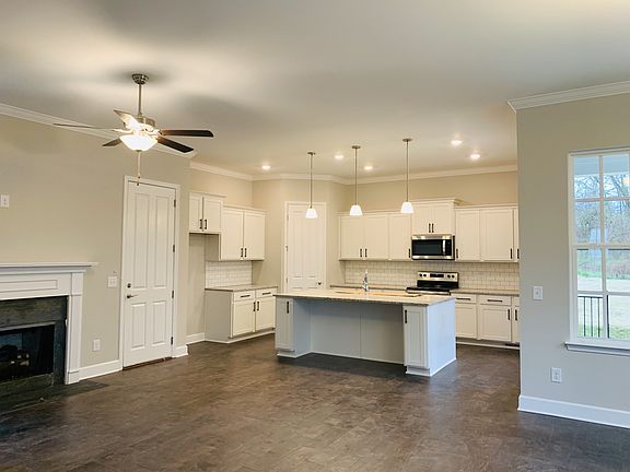 2nd image of 2376 Fairchild Cir #193-lot 193