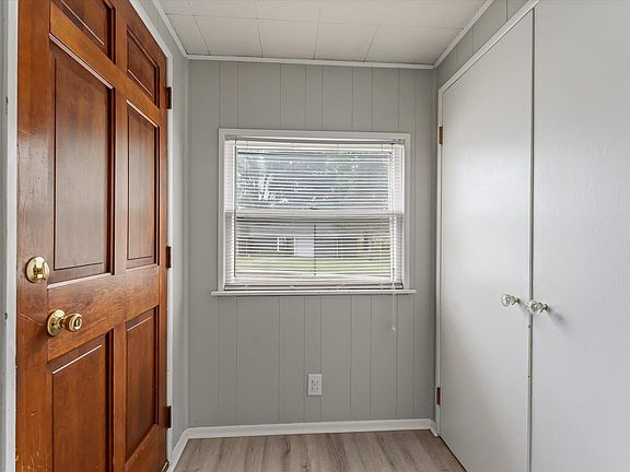 2nd image of 2420 Monger Ave