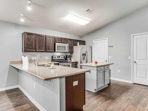 4th image of 10552 Senegal Dr