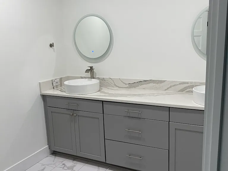 202 N Main St #B — Photo 9