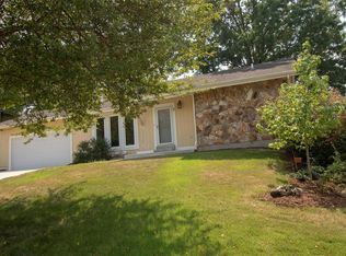 3 Racine Ct, Lake Saint Louis, MO 63367