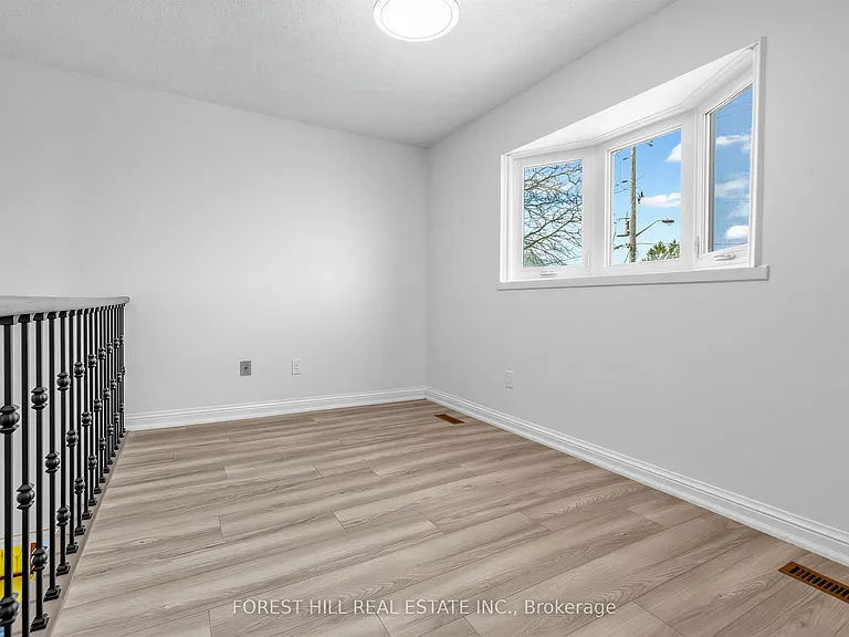 477 Cummer Ave — Photo 39