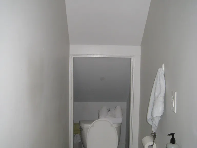 50R College Ave #2 — Photo 11