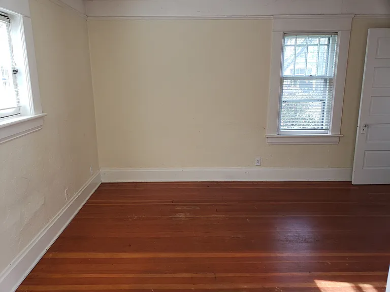 1605 Pearl St #1 — Photo 2