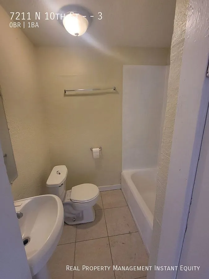 Cute Tampa Apartment — Photo 4