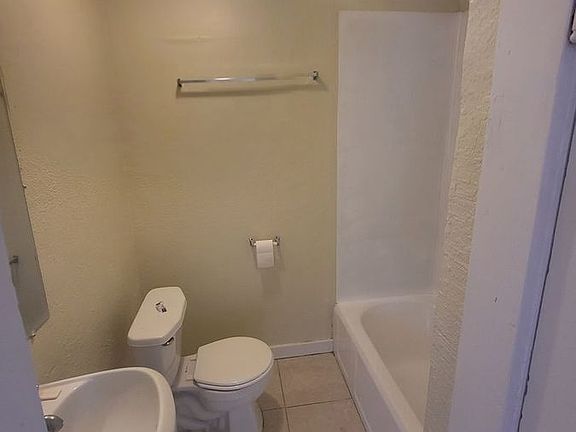4th image of 7211 N 10th St APT 3