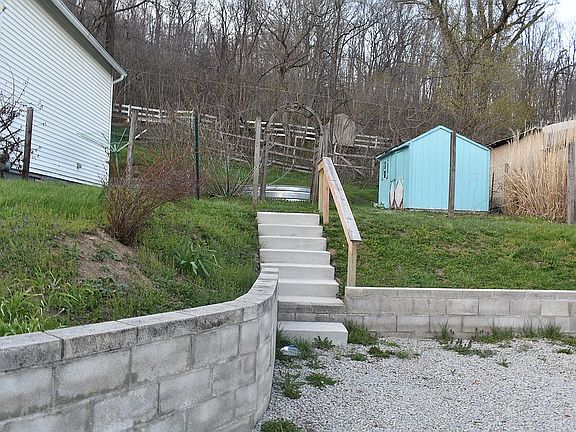 3rd image of 26 Spring St