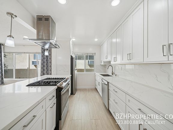 4th image of 1039 N Harper Ave APT 3