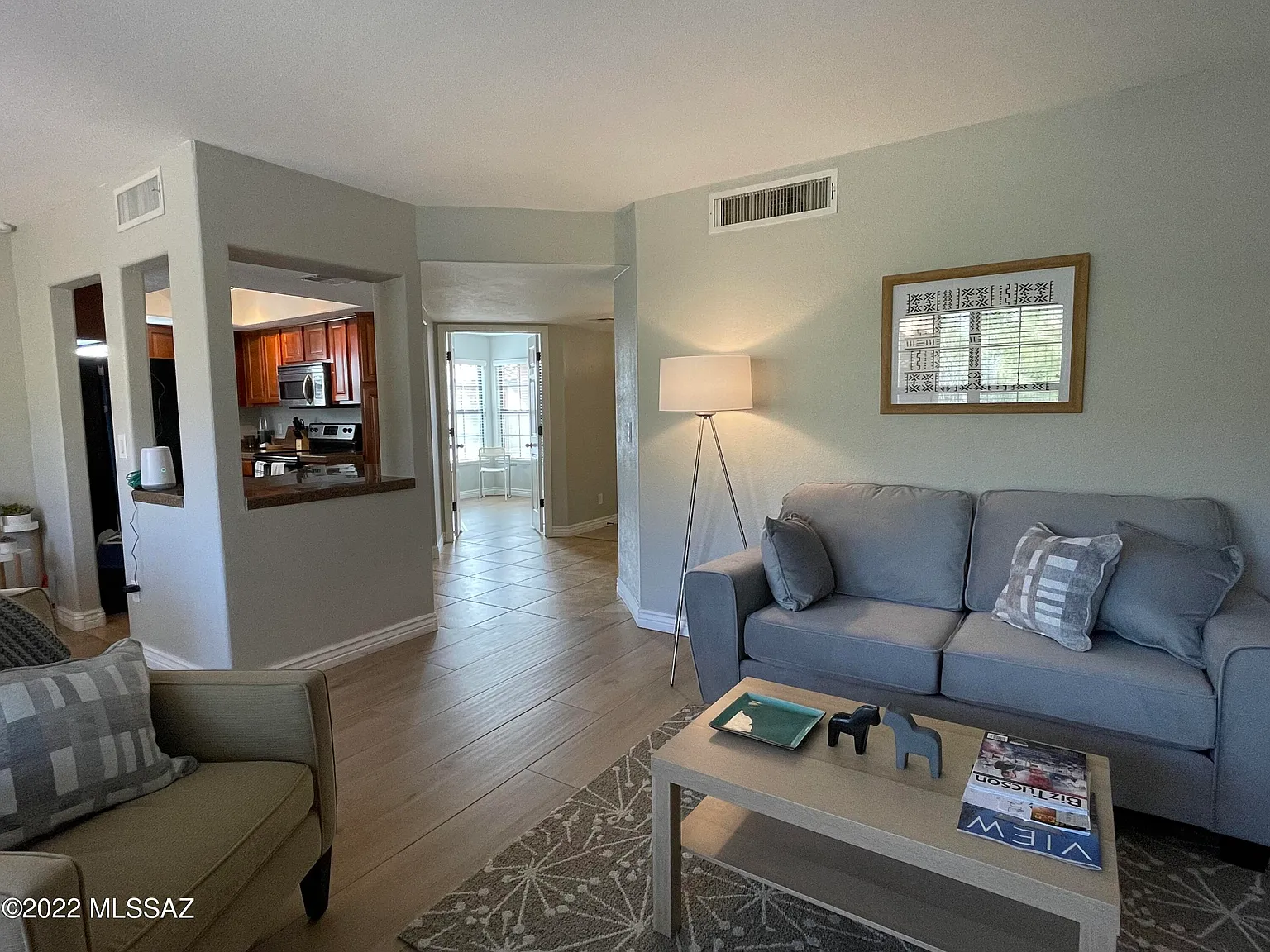 2 bed, 1.0 bath, 945 sqft, $1,800 — Photo 3