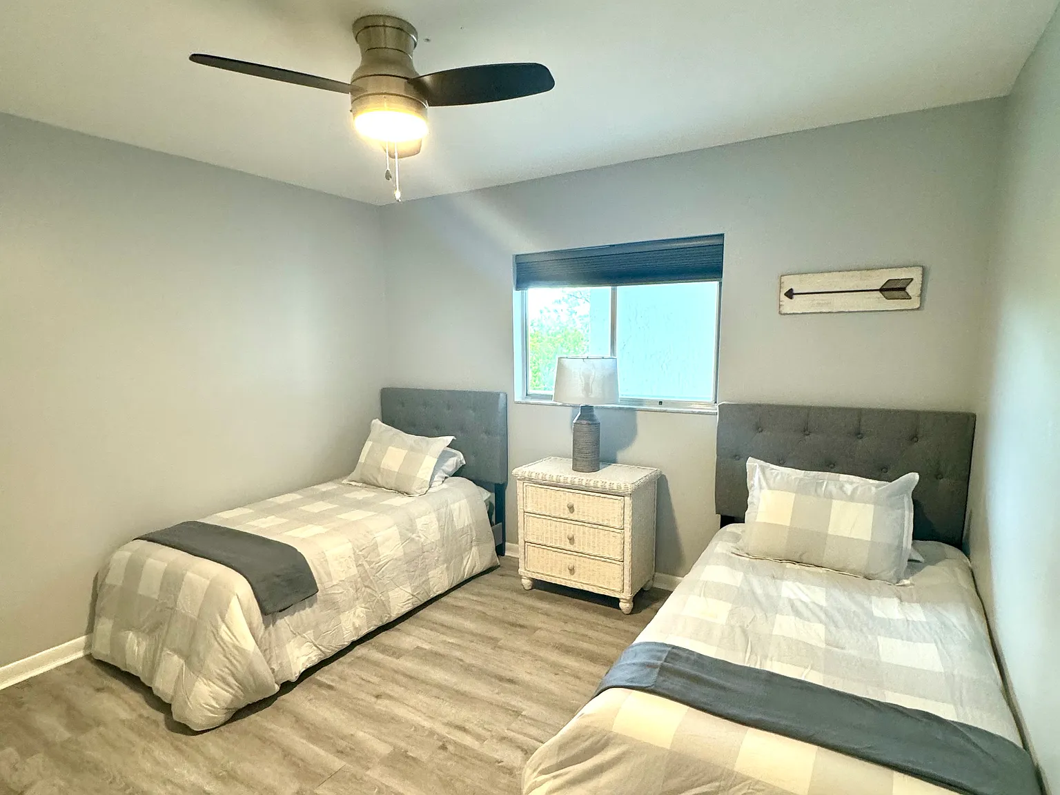 2 bed, 1054 sqft, $2,250 — Photo 3