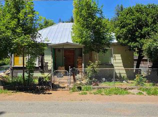 105 S 2nd St, Dunsmuir, CA 96025