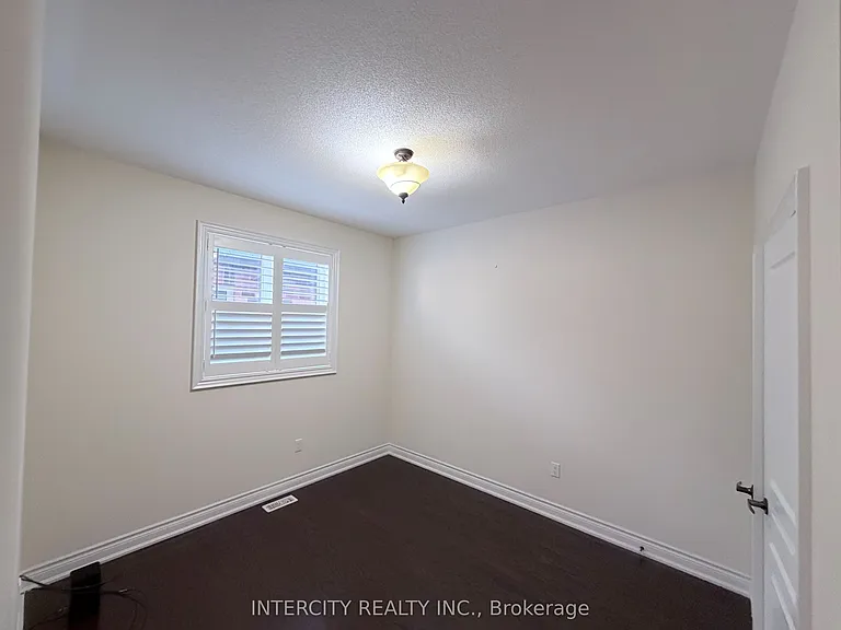 655 Davos Rd — Photo 22