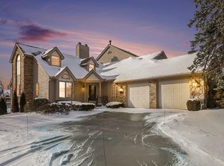 18269 Blue Heron Dr E #16, Northville, MI 48168