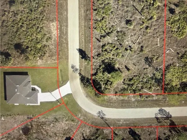 1025 Fayette Ave, Lehigh Acres, FL 33974