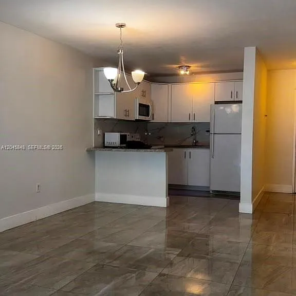 145 SW 30th Ct #209B — Photo 5