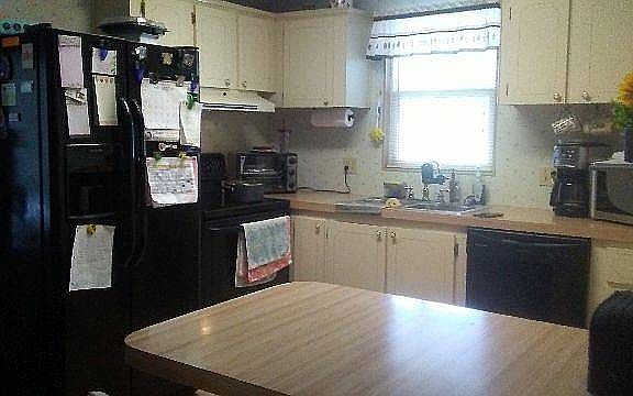 4th image of 402 Tahiti Dr #246