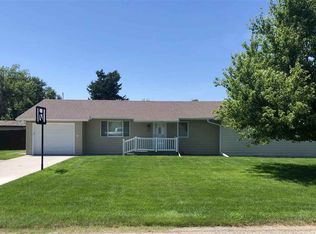 305 D Ave, Axtell, NE 68924