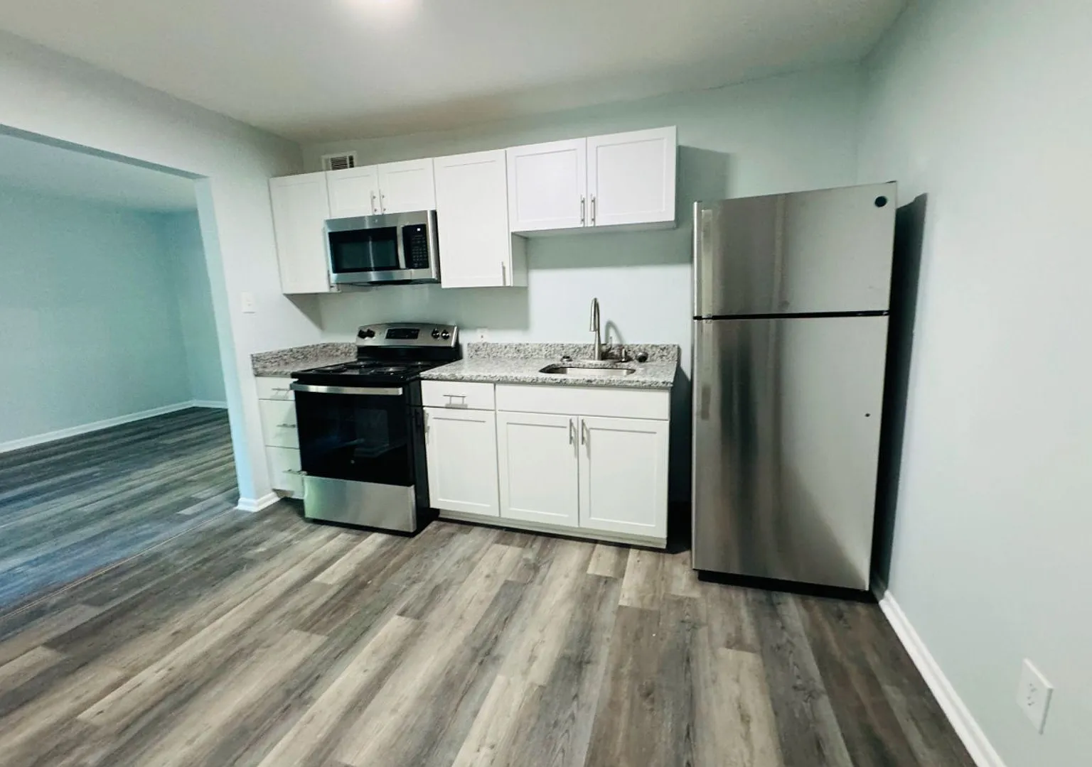 Miller Manor Apartments (Ask About our Move in Specials) — Photo 1