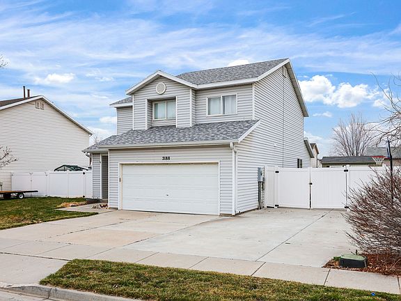 3rd image of 2188 W 2220 N