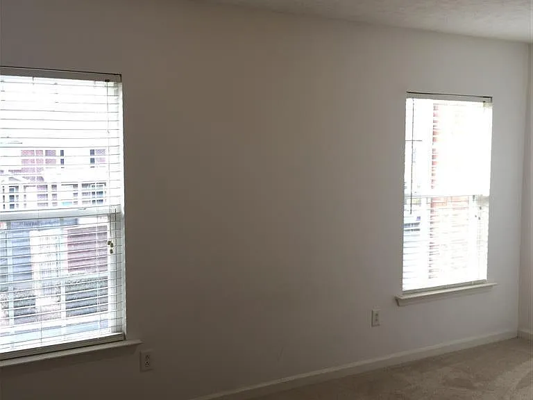 327 Stewarts Landing Cir — Photo 6