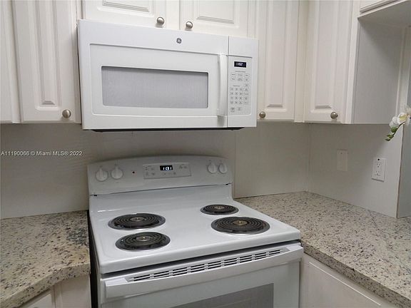 2nd image of 8245 Lake Dr APT 304