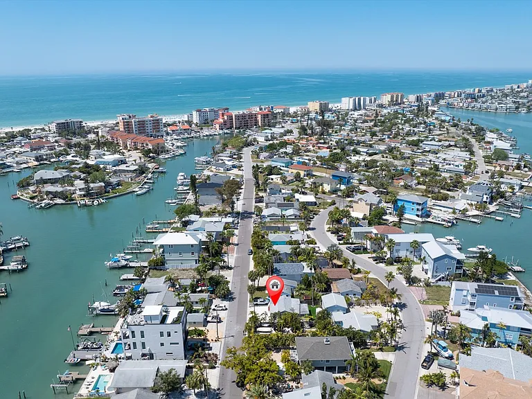 358 Boca Ciega Dr — Photo 2