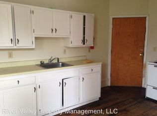 63 Main St APT 1, Windsor, VT 05089