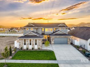 14267 N Goldfinch Ave, Boise, ID 83714