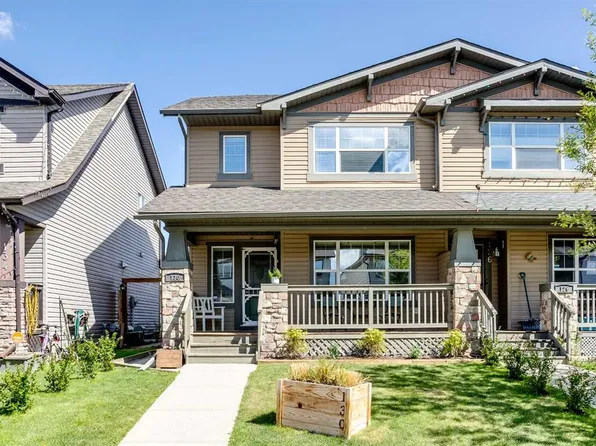 130 S Luxstone Way SW, Airdrie, AB T4B 3C2