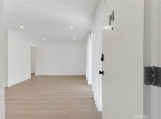 6300 Orange St APT 14, Los Angeles, CA 90048
