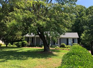4520 Merrywood Ln, Gastonia, NC 28052