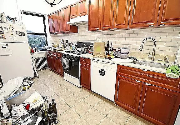 4th image of 483 7th Ave