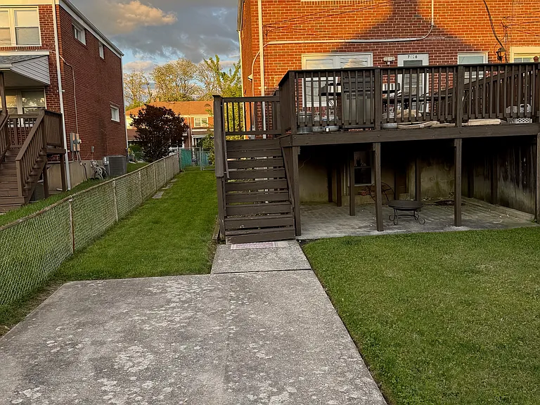 Rear Parking Pad, Deck + Shed & Fully Fenced