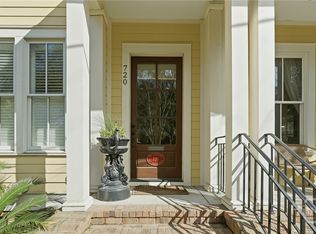720 Tattnall St, Savannah, GA 31401